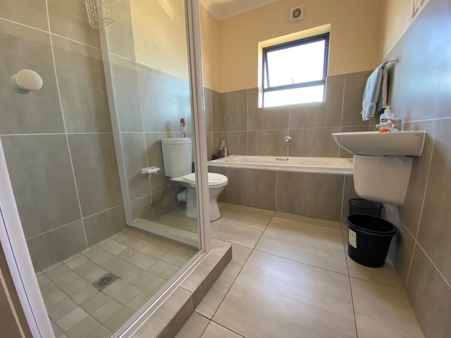 To Let 3 Bedroom Property for Rent in Parklands Western Cape